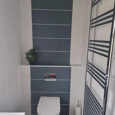 Fully Renovated 2022 Close To Slob Lands And Dom wakacyjny
